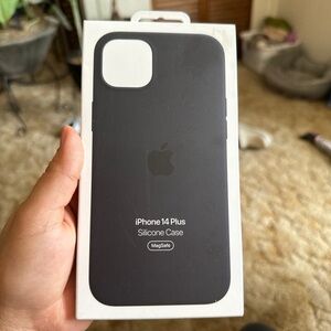 iPhone 14 Plus case